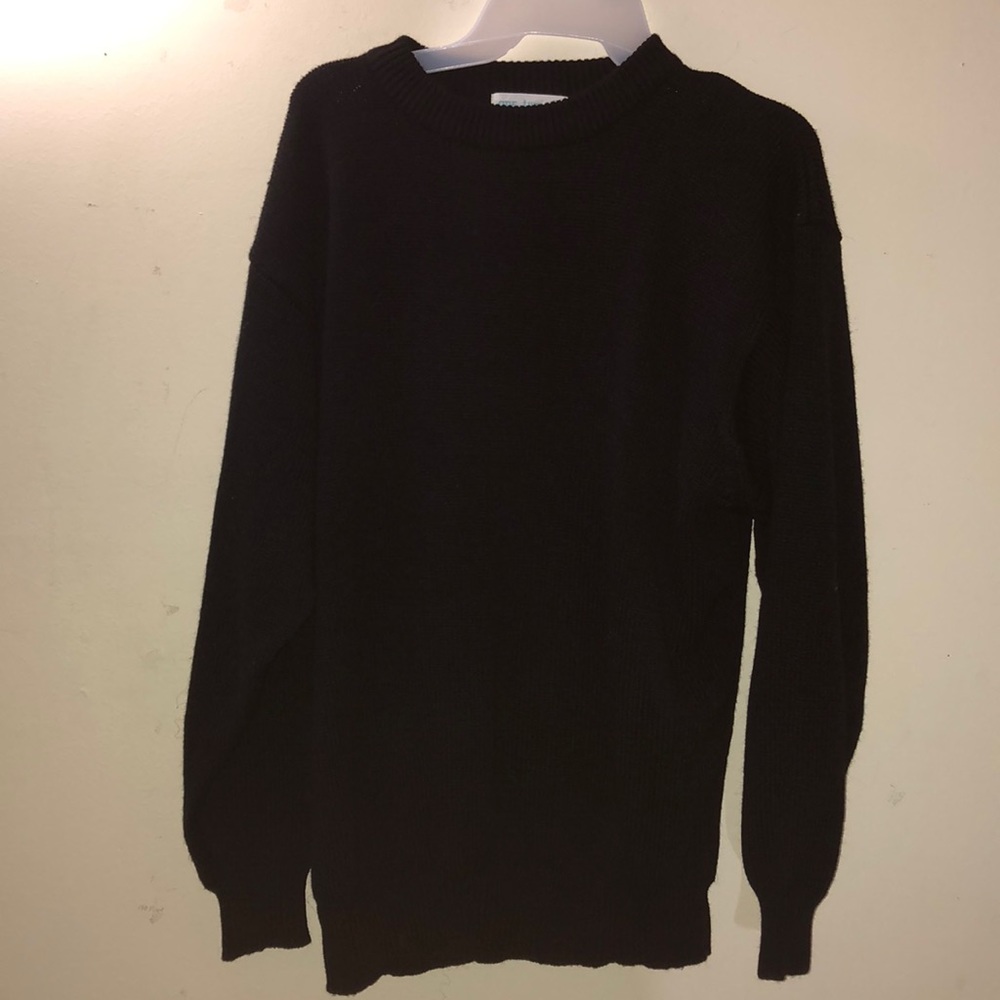 black crew neck sweater